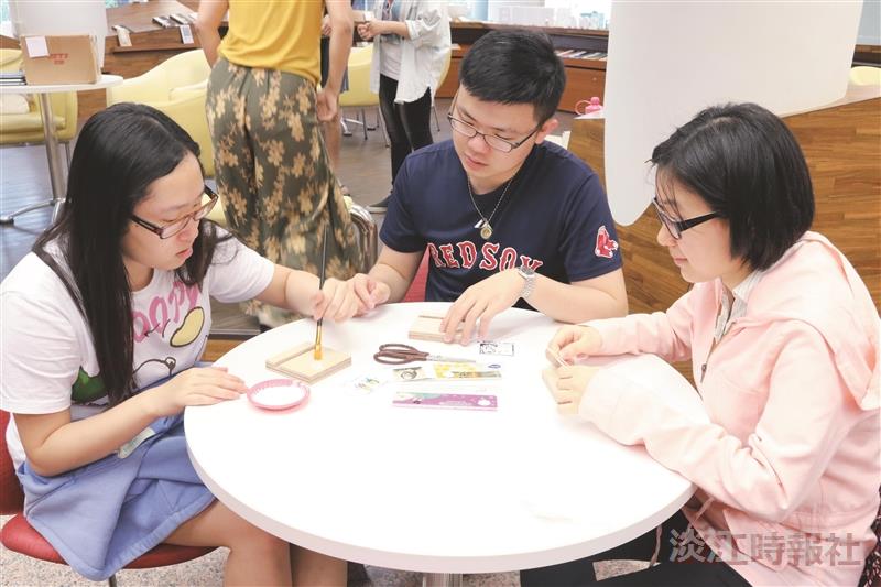 文學大師轉印版畫DIY