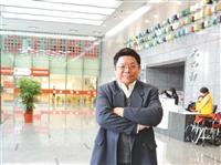 臺中市政府文化局副局長施純福 圖書館先生號召資源 打造文化之都