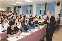 呂慶龍布袋戲推臺灣