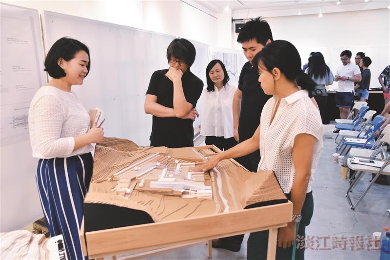 建築之間畢業評圖