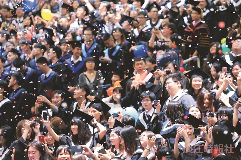 張校長勉畢業生 哥倫布名言