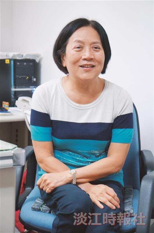 管科系教授陳海鳴 誨人不倦 陶鑄群英傳師道
