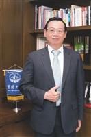【第30屆金鷹獎特刊】興學熱忱獻杏壇／歐研所校友實踐大學校長陳振貴