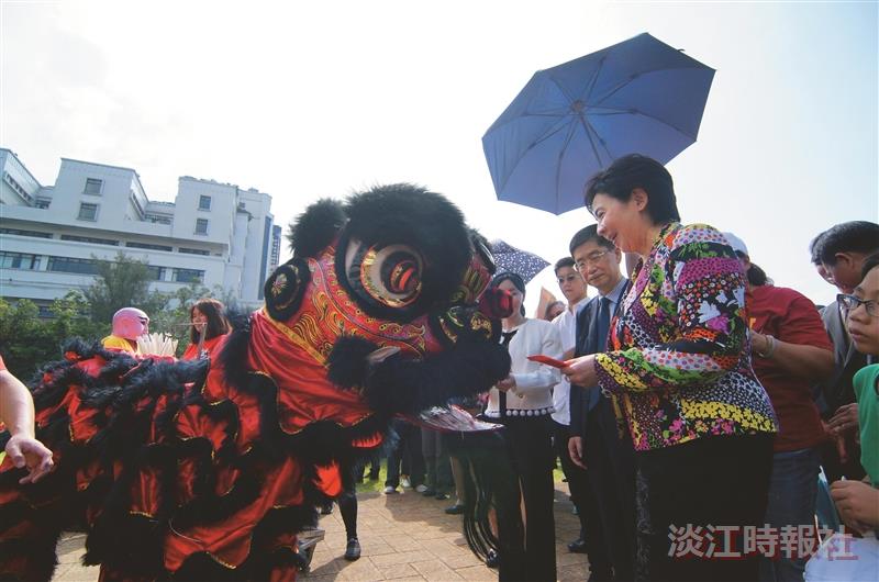 建校66週年生日快樂 淡江六六 燦爛九九