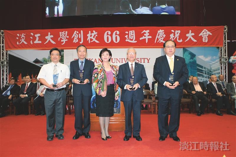 建校66週年生日快樂 淡江六六 燦爛九九