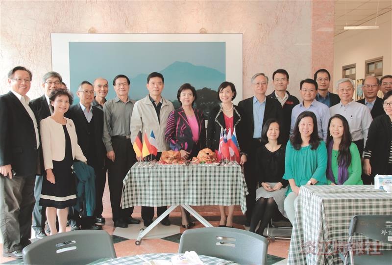 外語學院歡度Thanksgiving Day