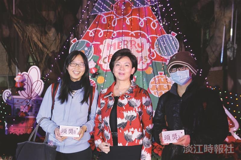 師生點燈祈福照亮淡江人