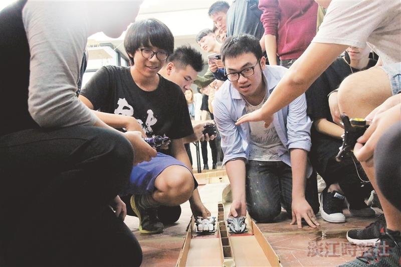 復活 四驅車賽競逐180公尺軌道