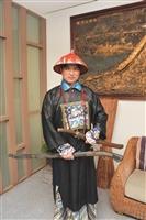 歷史系助理教授李其霖 收藏古物 展現史學底蘊