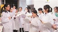化學系聖心女中合辦科學營