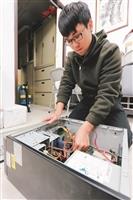 資工四蕭百淳 電腦維修高手 實踐學用合一
