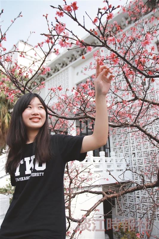 花開滿校