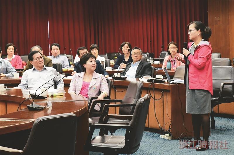 行政會議 王興論新媒體激盪思維