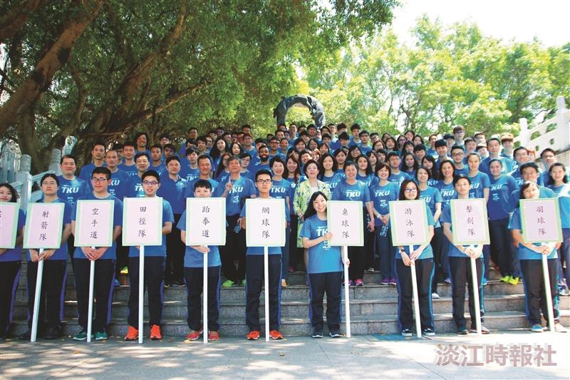 張校長授旗135代表出征全大運