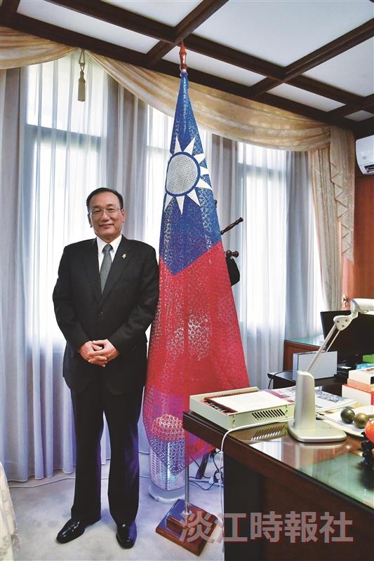 西語系校友外交部常務次長劉德立
