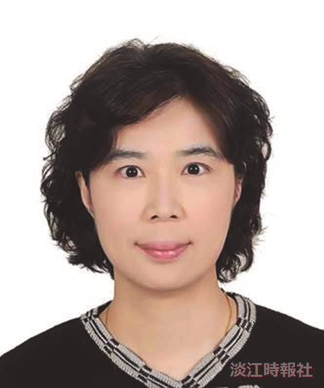 產業金融暨經營管理博士學位學程主任陳玉瓏