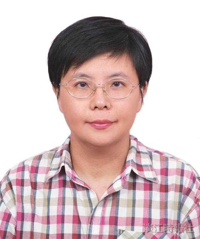 能源與光電材料研究中心張煖主任