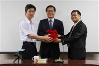 文學院院長及出版中心主任交接典禮