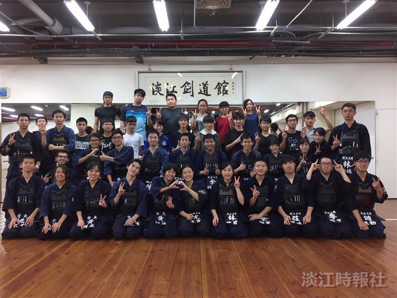 淡江劍道館 40 人交流