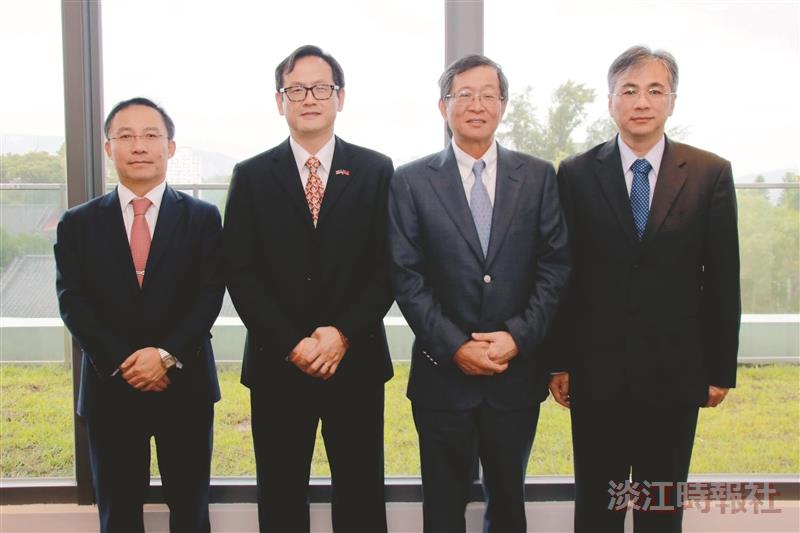 67校慶慶祝大會       頒金鷹獎表揚捐款人