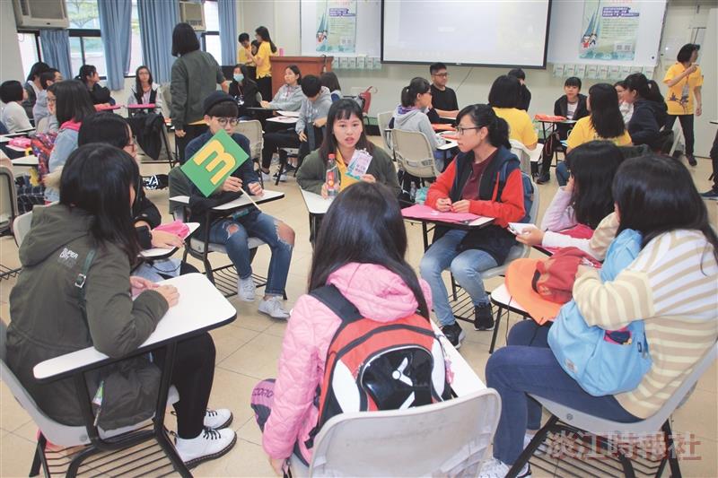 60高中生體驗淡江生活