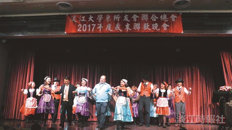 3百師生歡聚系所友會聯合總會歲末聯歡