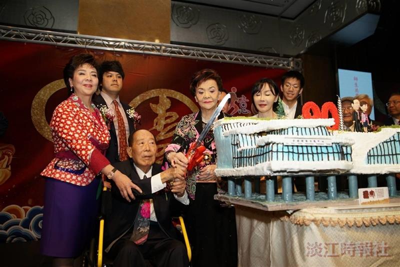 【特別報導】 張建邦創辦人出席2018世界校友雙年會晚宴