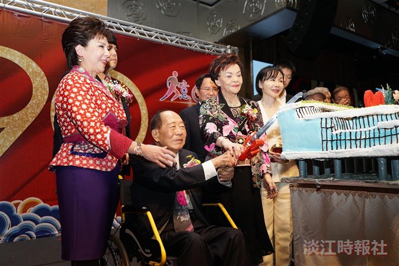 創辦人90大壽守謙造型蛋糕（攝影／麥麗雯）