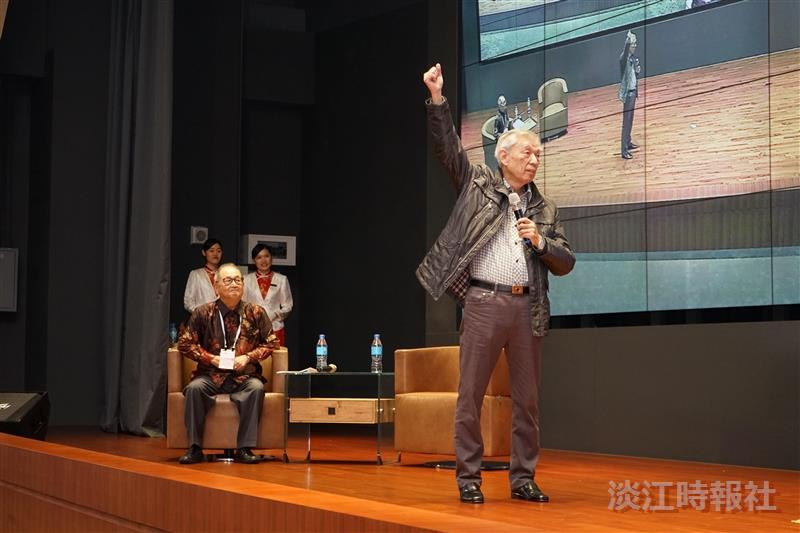 傅錫壬演講從悠揚歌聲中邁向第五波