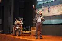 傅錫壬演講從悠揚歌聲中邁向第五波