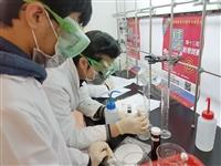 鍾靈化學創意競賽 建中方東華連獲兩年金牌
