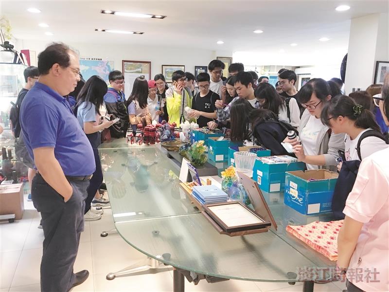 化學系參訪宗瑋 加深職場連結