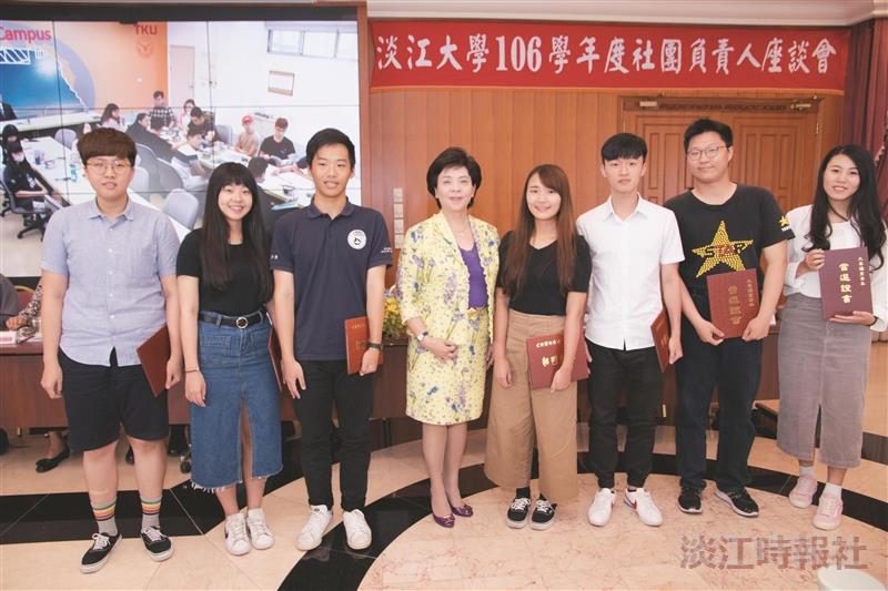 本校11生獲大專優秀青年獎