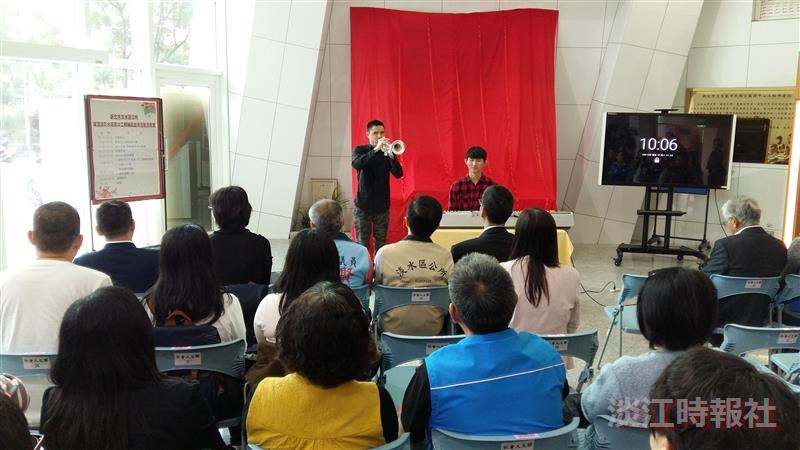 視障資源中心師生4/12參加淡水區公所揭幕觸摸畫