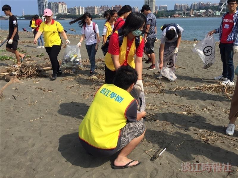 淡江學園與崇德社合辦淨灘活動