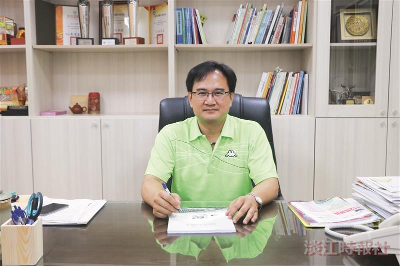 體育事務處體育長陳逸政