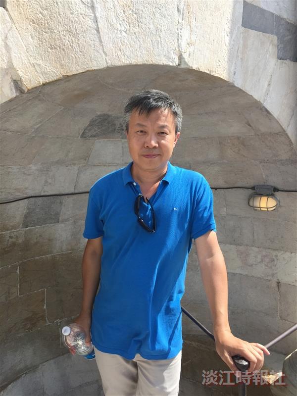 新任二級主管-理學院物理學系主任薛宏中