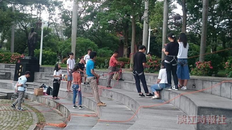 登山體育課 驚聲廣場示範