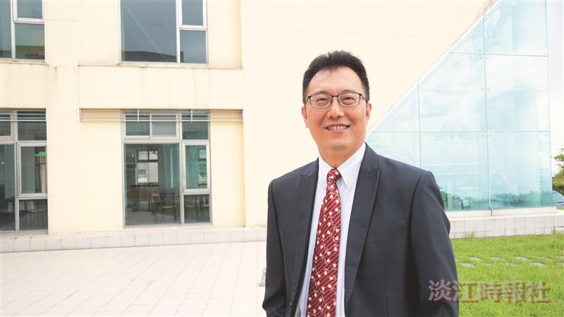 全球發展學院院長包正豪