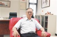 學習與教學中心執行長張鈿富