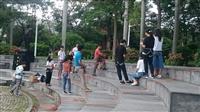 登山體育課 驚聲廣場示範