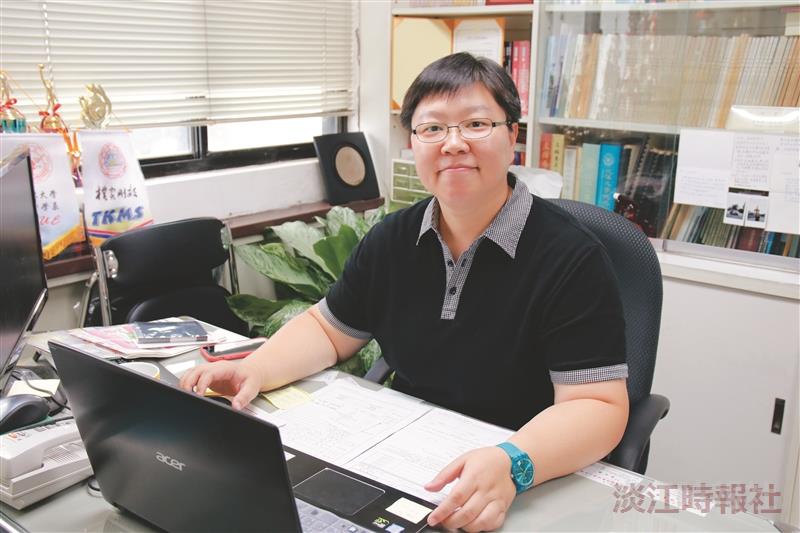 專任教師評鑑優等獎經濟系副教授林彥伶