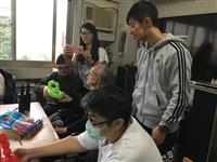 氣球社到老人院志工服務