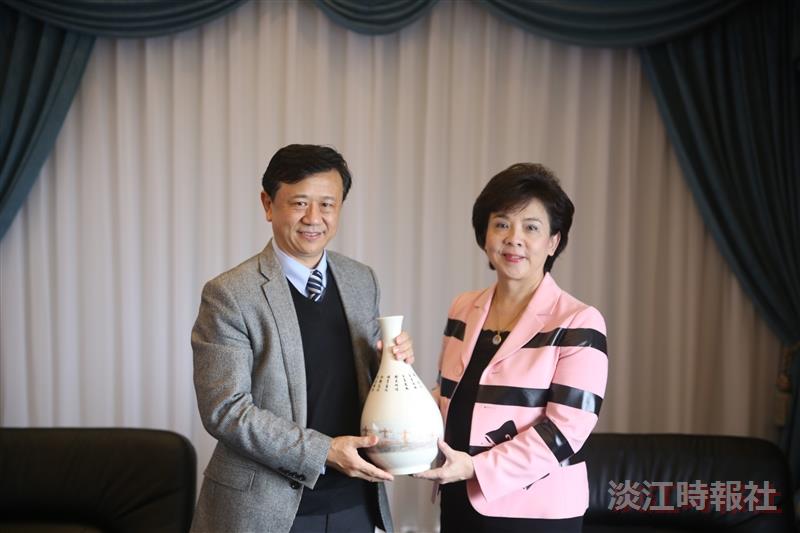 物理系學貓講座邀請孫學良教授演講