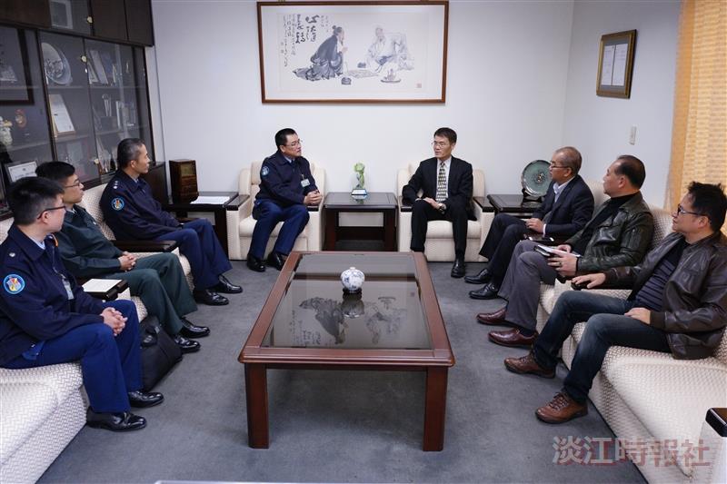 空軍作戰指揮部參謀長拜訪秘書長