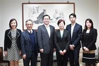 會見澳門經濟文化處主任