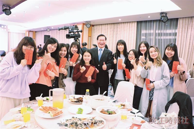 境外生春節聯歡會師生350人團聚