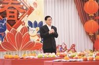 新春團拜賀吉祥「豬突猛進」