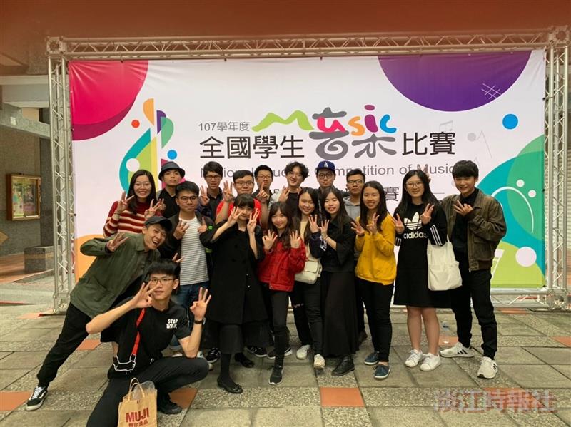 弦樂社參加全國音樂比賽獲得甲等第三