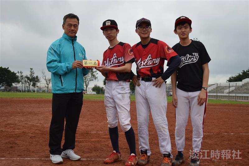 校長盃壘球賽冠軍歷史系